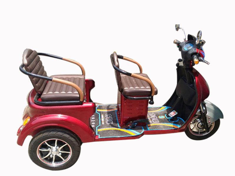 PLAUDIT E- SCOOTER